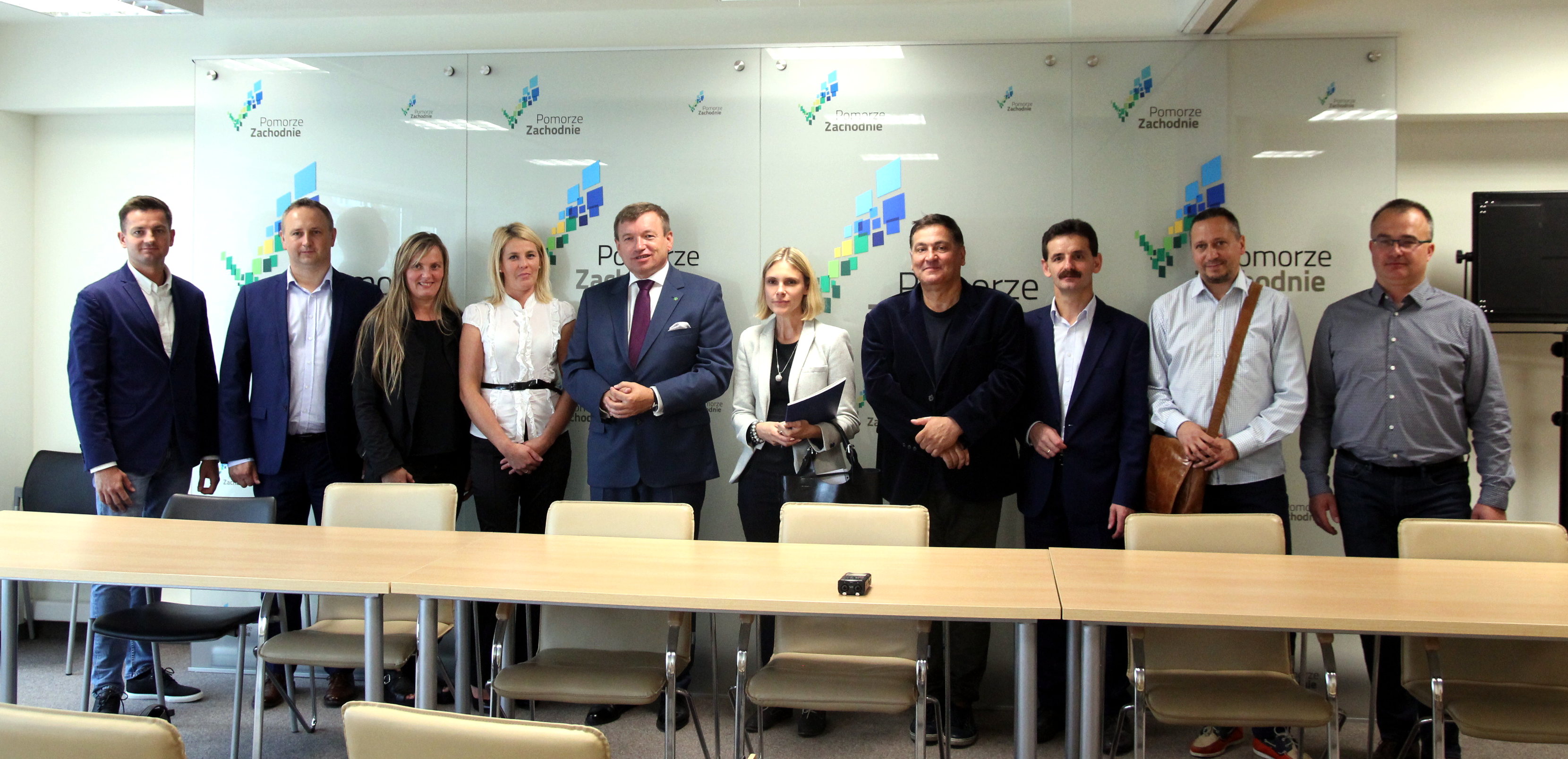 13 września br. zostało podpisanych łącznie 9 umów na finansowe wsparcie z PO „Rybactwo i Morze” na wnioskowaną łączną kwotę ok. 800 tys. zł. 