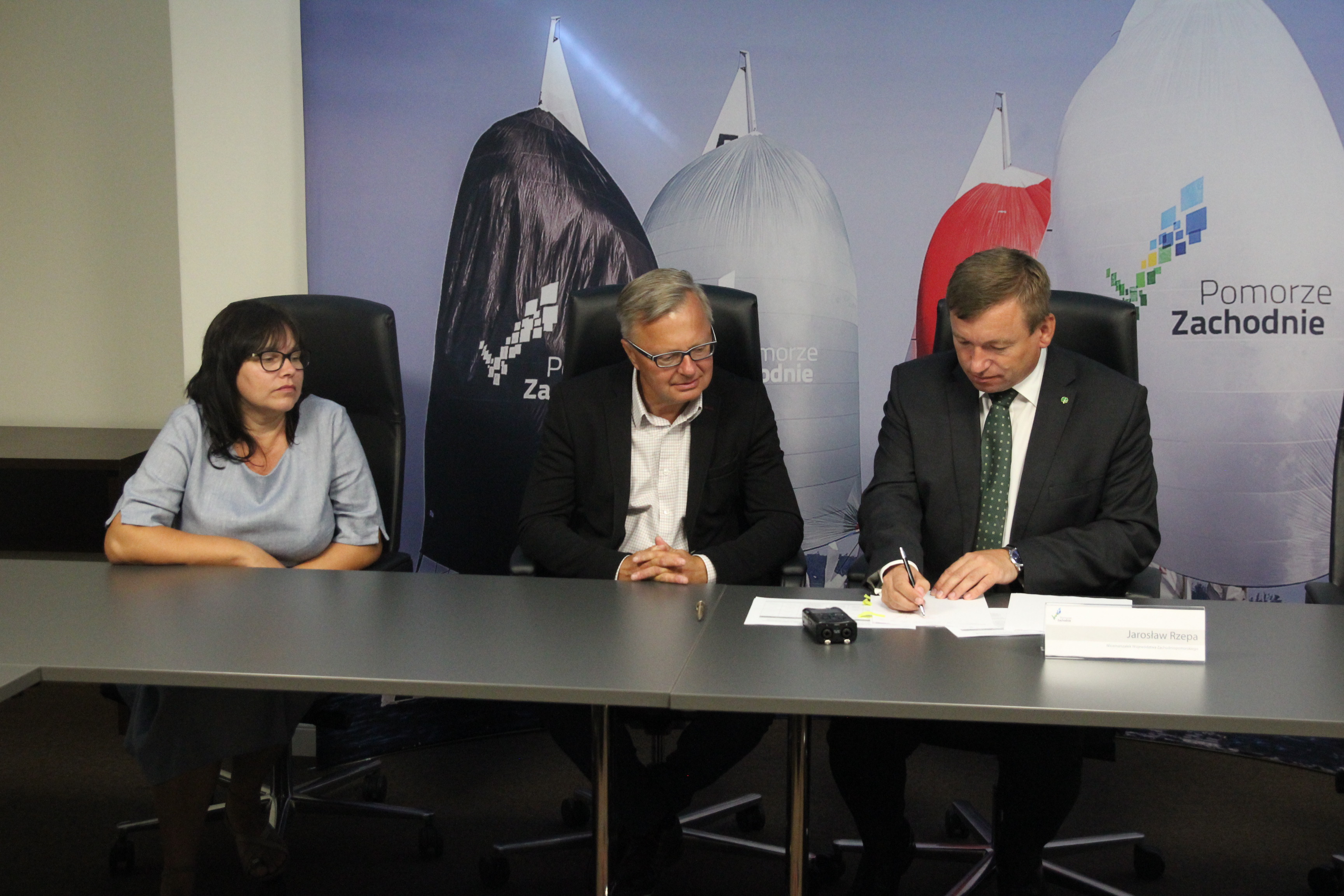 Całkowita wartość wszystkich projektów to ponad milion zł, łączne dofinansowanie z PO „Rybactwo i Morze” 2014-2020 wyniesie blisko 680 tys. zł. 