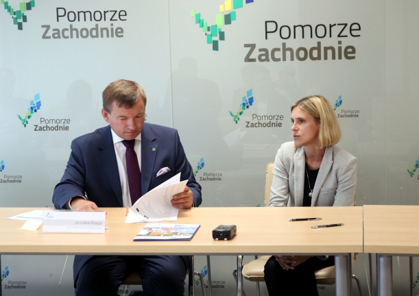 Podpisanie umów ze wsparciem z PO "Rybactwo i Morze" 13 września br. 