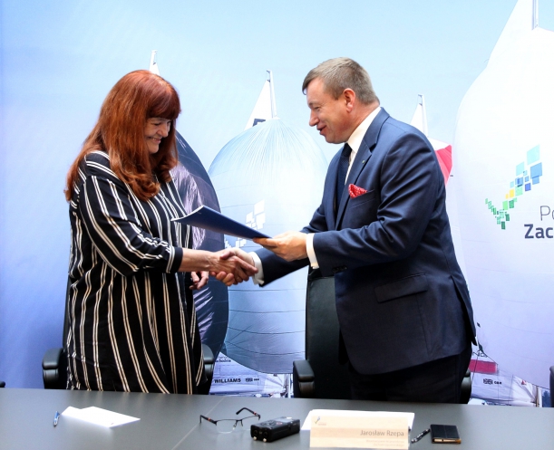 16 maja br. podpisanych zostało 5 umów na łączne wsparcie z PO RYBY 2014-2020 w wysokości ok. 700 tys. zł. 