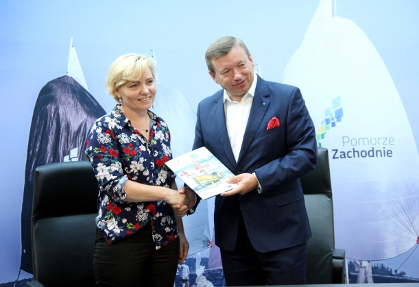 Podpisanie umów w ramach PO RYBY 2014-2020 i PROW 2014-2020.