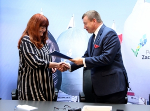 16 maja br. podpisanych zostało 5 umów na łączne wsparcie z PO RYBY 2014-2020 w wysokości ok. 700 tys. zł. 